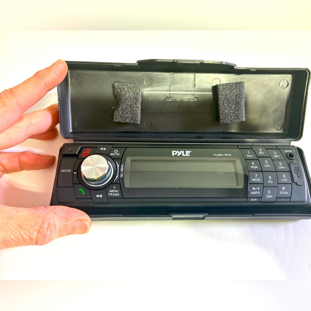 Pyle Black Car Stereo Receiver